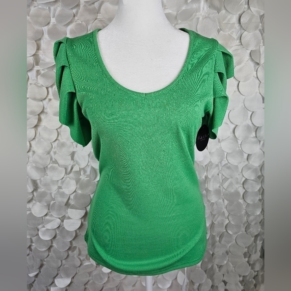 GREEN KNITTED RUFFLE Short Sleeve Colorful‎ Top Size S, Size M, Size L - Picture 2 of 3